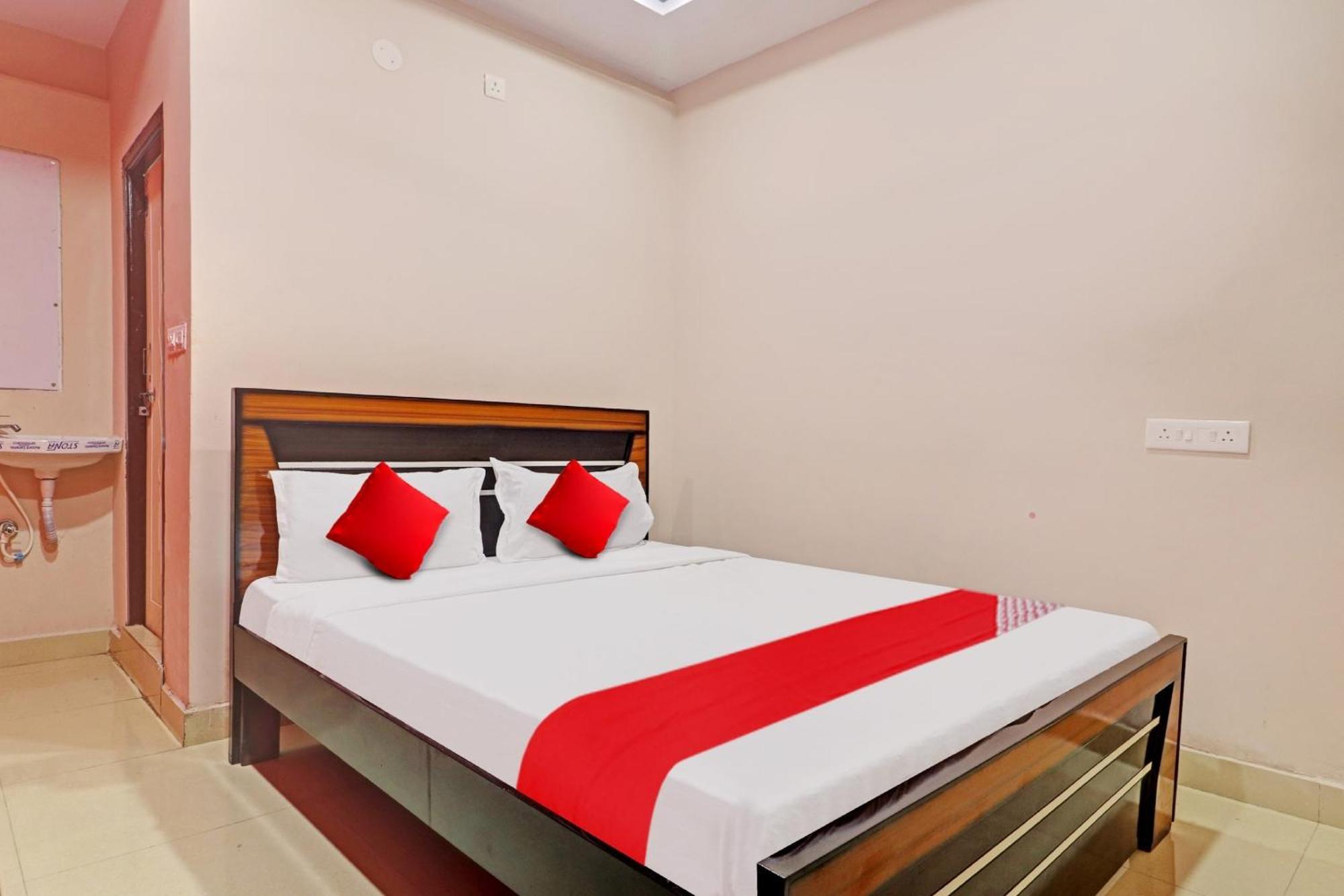 Hotel O Vasista Residency Hyderabad Exterior photo
